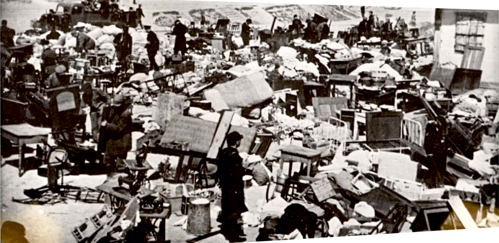Wyposażenie mieszkań po wysiedleniu Żydów z Wieniawy, Lublin 1940 r. Archiwum Fotograficzne Yad Vashem.